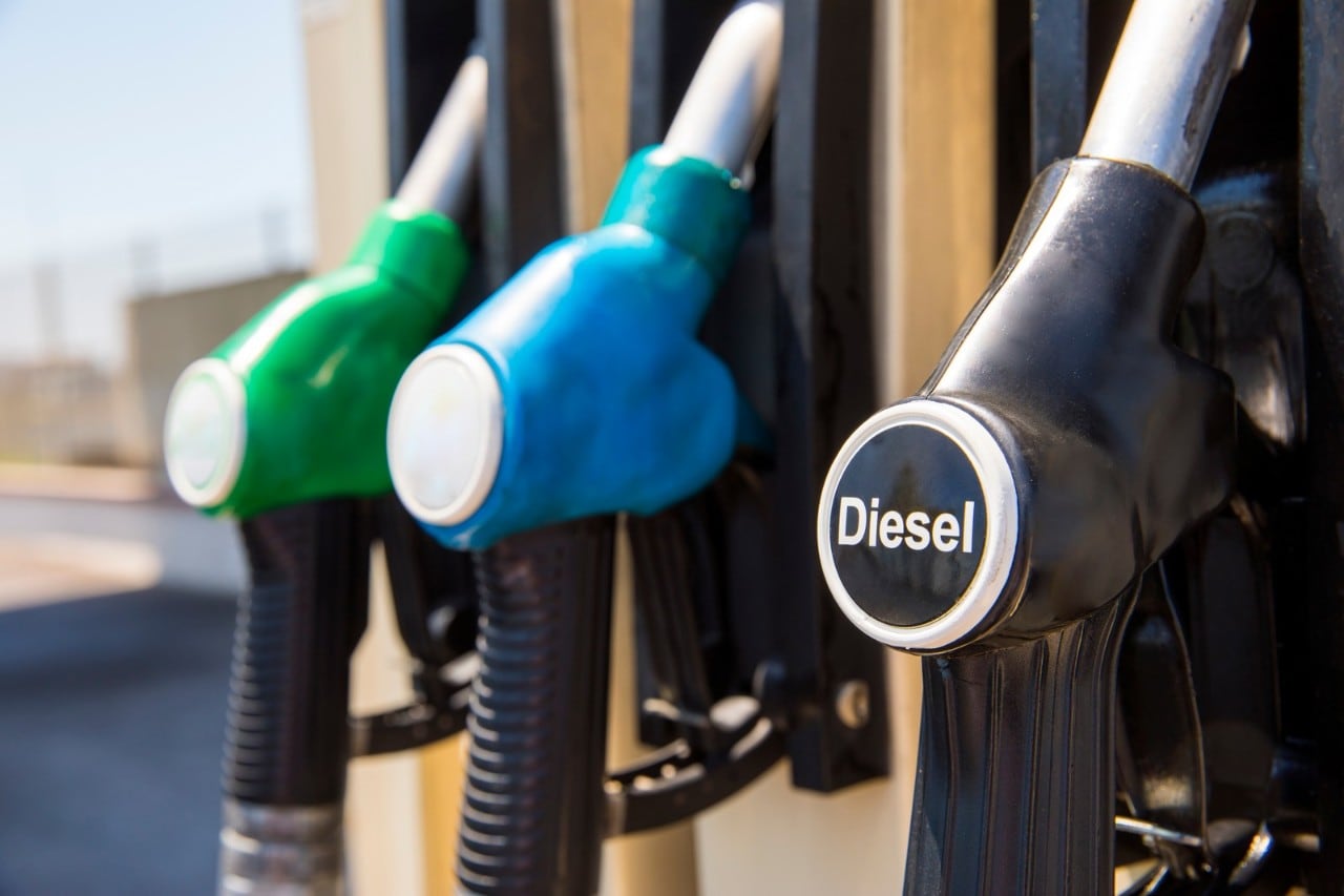 Addio sconto sul diesel: da oggi aumenta anche il price cap