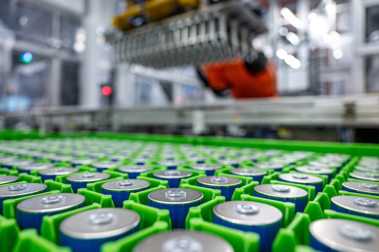 Made in Europe e batterie: i costruttori temono l'autogol a favore della Cina